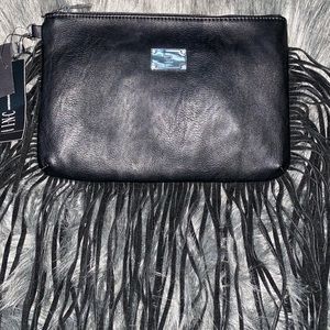 ⚡️⚡️⚡️INC clutch w/ fringe NWT⚡️⚡️⚡️